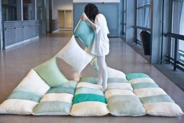 Одеяло для пикников из подушек