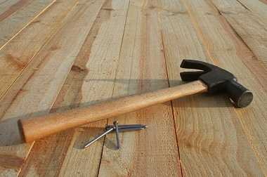 Что делать, чтобы не скрипели деревянные полы?