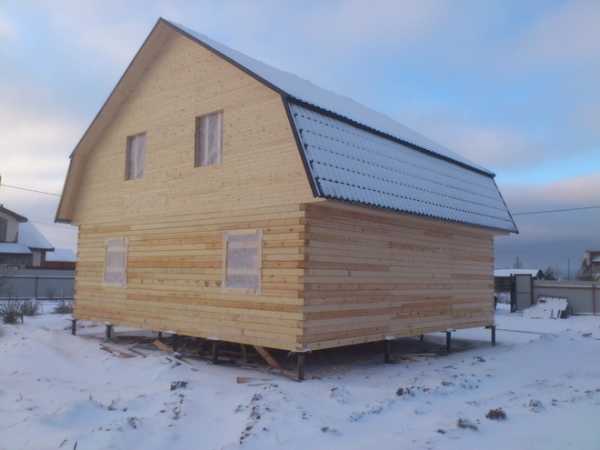 Дачный домик без отделки: ждем, когда просохнет древесина