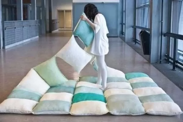 Одеяло для пикников из подушек