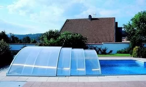 Бассейн на даче (41 фото): плюсы поликарбоната, особенности конструкций. Самостоятельное изготовление